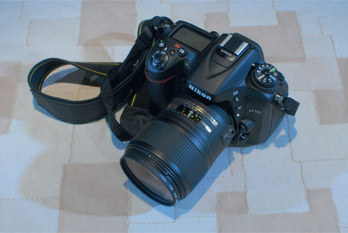 Figure 2.11: DSLR camera and lens without hood.