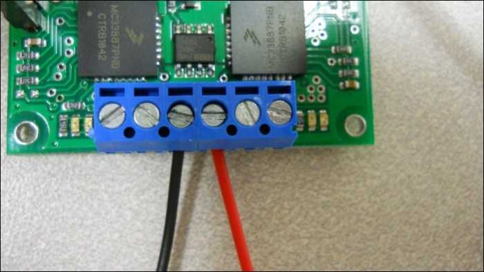 Connecting the motor controller