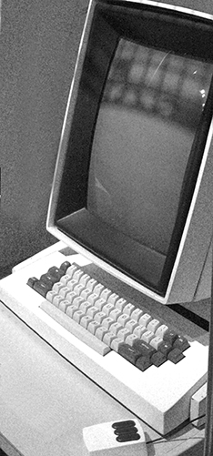 A photograph of the xerox alto is shown.