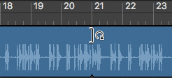 A snapshot of Logic Pro X workspace shows the dragging of the loop tool to the upper part of the loops on a track.