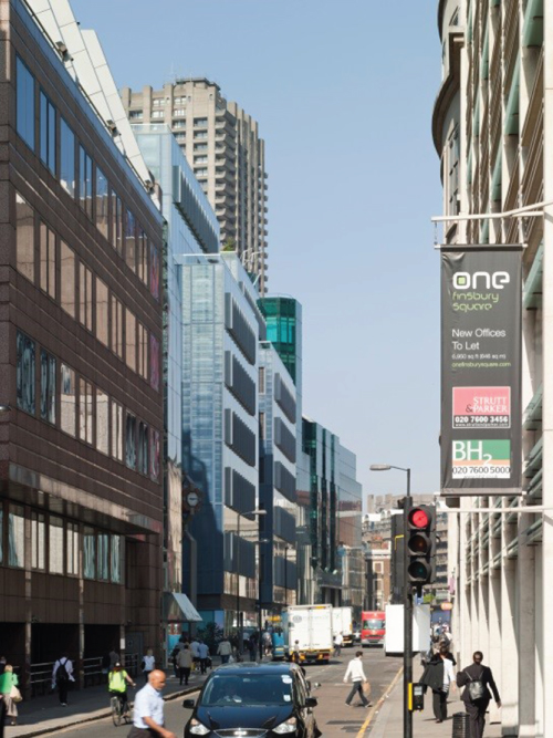 Photo showing Ropemaker Place looking West along Chiswell Street.